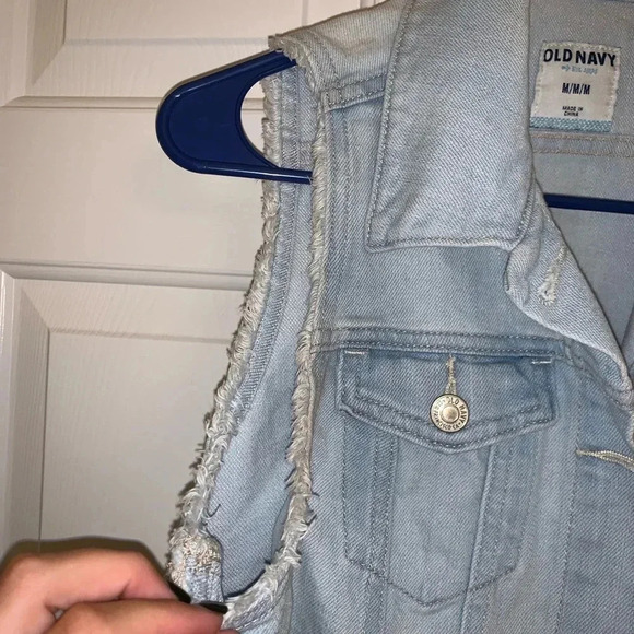 Jean Vest - Picture 3 of 4